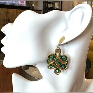 Rumbo Brazil Artisan Wire Wrapped Earrings- Green Gold